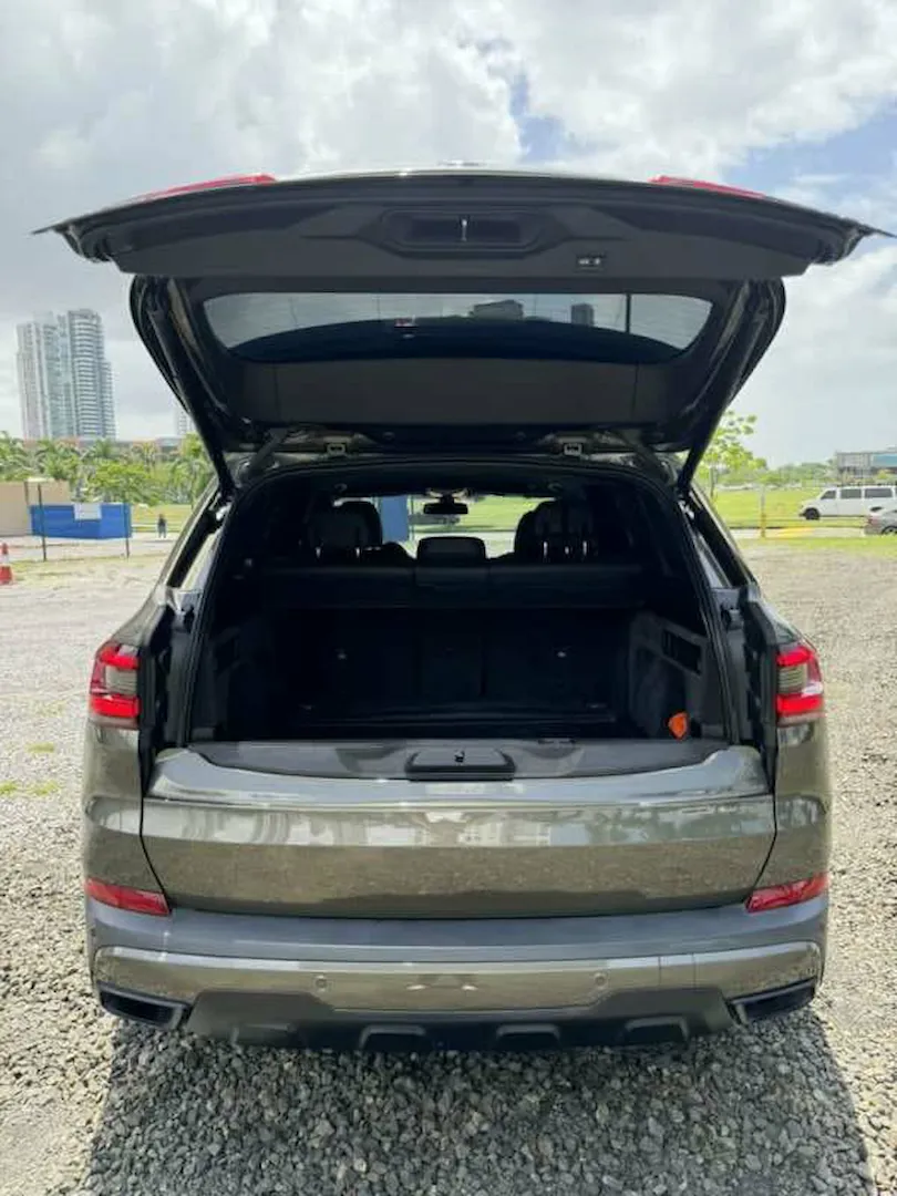 Preview imagenes del auto